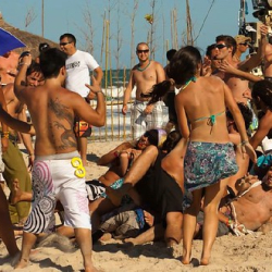 respect191 respect191 • <a style="font-size:0.8em;" href="http://www.flickr.com/photos/93182493@N07/21424595056/" target="_blank">View on Flickr</a>