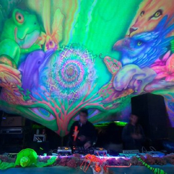 respect90 respect90 • <a style="font-size:0.8em;" href="http://www.flickr.com/photos/93182493@N07/21424608816/" target="_blank">View on Flickr</a>