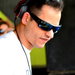 983784_1525910934290228_1193354157083612259_n 983784_1525910934290228_1193354157083612259_n • <a style="font-size:0.8em;" href="http://www.flickr.com/photos/93182493@N07/21263539199/" target="_blank">View on Flickr</a>