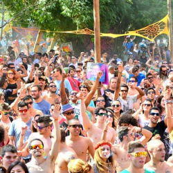 10636020_1525908560957132_5905432372307821096_n 10636020_1525908560957132_5905432372307821096_n • <a style="font-size:0.8em;" href="http://www.flickr.com/photos/93182493@N07/21262343960/" target="_blank">View on Flickr</a>