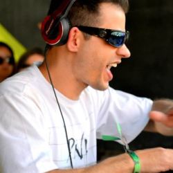 10646823_1525910794290242_7469962797296086645_n 10646823_1525910794290242_7469962797296086645_n • <a style="font-size:0.8em;" href="http://www.flickr.com/photos/93182493@N07/21424175336/" target="_blank">View on Flickr</a>