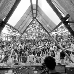 • <a style="font-size:0.8em;" href="http://www.flickr.com/photos/93182493@N07/16408306170/" target="_blank">View on Flickr</a>