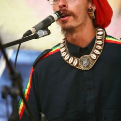 • <a style="font-size:0.8em;" href="http://www.flickr.com/photos/93182493@N07/16593523775/" target="_blank">View on Flickr</a>