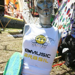 • <a style="font-size:0.8em;" href="http://www.flickr.com/photos/93182493@N07/16567772026/" target="_blank">View on Flickr</a>