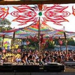 • <a style="font-size:0.8em;" href="http://www.flickr.com/photos/93182493@N07/16567637596/" target="_blank">View on Flickr</a>