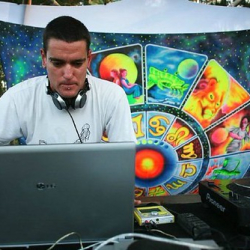 • <a style="font-size:0.8em;" href="http://www.flickr.com/photos/93182493@N07/16567764476/" target="_blank">View on Flickr</a>