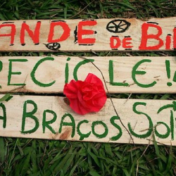 • <a style="font-size:0.8em;" href="http://www.flickr.com/photos/93182493@N07/16593120062/" target="_blank">View on Flickr</a>