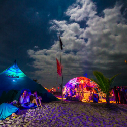 Aleka Fotografia Copyright © 2015 Aleka Fotografia Copyright © 2015 • <a style="font-size:0.8em;" href="http://www.flickr.com/photos/93182493@N07/21440533392/" target="_blank">View on Flickr</a>