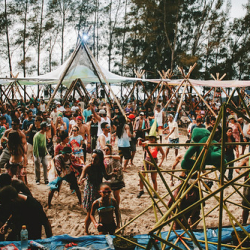 img_2135 img_2135 • <a style="font-size:0.8em;" href="http://www.flickr.com/photos/93182493@N07/21712269593/" target="_blank">View on Flickr</a>