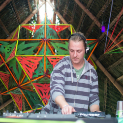 DSC_0416 DSC_0416 • <a style="font-size:0.8em;" href="http://www.flickr.com/photos/93182493@N07/42518840701/" target="_blank">View on Flickr</a>