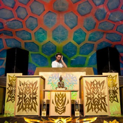 • <a style="font-size:0.8em;" href="http://www.flickr.com/photos/93182493@N07/16594478942/" target="_blank">View on Flickr</a>