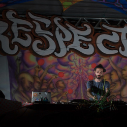 • <a style="font-size:0.8em;" href="http://www.flickr.com/photos/93182493@N07/16408456590/" target="_blank">View on Flickr</a>