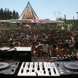 • <a style="font-size:0.8em;" href="http://www.flickr.com/photos/93182493@N07/16594747235/" target="_blank">View on Flickr</a>