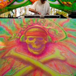 • <a style="font-size:0.8em;" href="http://www.flickr.com/photos/93182493@N07/15972949374/" target="_blank">View on Flickr</a>