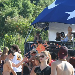 respect03 respect03 • <a style="font-size:0.8em;" href="http://www.flickr.com/photos/93182493@N07/16529737832/" target="_blank">View on Flickr</a>