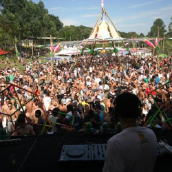 • <a style="font-size:0.8em;" href="http://www.flickr.com/photos/93182493@N07/16407615778/" target="_blank">View on Flickr</a>