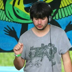 • <a style="font-size:0.8em;" href="http://www.flickr.com/photos/93182493@N07/15972371644/" target="_blank">View on Flickr</a>