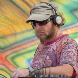 • <a style="font-size:0.8em;" href="http://www.flickr.com/photos/93182493@N07/16408451490/" target="_blank">View on Flickr</a>