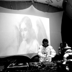 • <a style="font-size:0.8em;" href="http://www.flickr.com/photos/93182493@N07/16408920249/" target="_blank">View on Flickr</a>