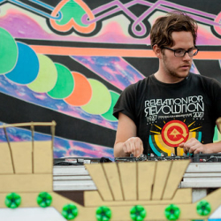 • <a style="font-size:0.8em;" href="http://www.flickr.com/photos/93182493@N07/16908327381/" target="_blank">View on Flickr</a>