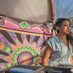 • <a style="font-size:0.8em;" href="http://www.flickr.com/photos/93182493@N07/16723221259/" target="_blank">View on Flickr</a>