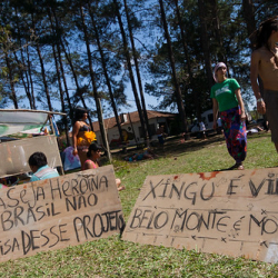 • <a style="font-size:0.8em;" href="http://www.flickr.com/photos/93182493@N07/16883553856/" target="_blank">View on Flickr</a>