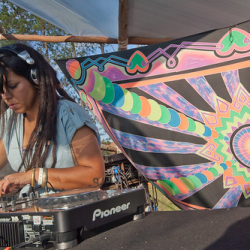 • <a style="font-size:0.8em;" href="http://www.flickr.com/photos/93182493@N07/16721650588/" target="_blank">View on Flickr</a>