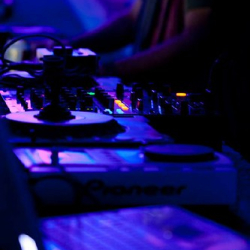 • <a style="font-size:0.8em;" href="http://www.flickr.com/photos/93182493@N07/15975323633/" target="_blank">View on Flickr</a>