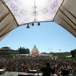 • <a style="font-size:0.8em;" href="http://www.flickr.com/photos/93182493@N07/16407535238/" target="_blank">View on Flickr</a>