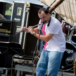 • <a style="font-size:0.8em;" href="http://www.flickr.com/photos/93182493@N07/16721803488/" target="_blank">View on Flickr</a>