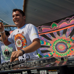 • <a style="font-size:0.8em;" href="http://www.flickr.com/photos/93182493@N07/16287067284/" target="_blank">View on Flickr</a>