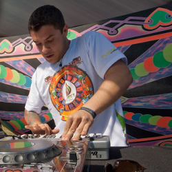 • <a style="font-size:0.8em;" href="http://www.flickr.com/photos/93182493@N07/16908438011/" target="_blank">View on Flickr</a>