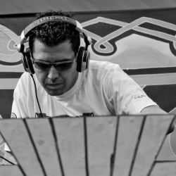 • <a style="font-size:0.8em;" href="http://www.flickr.com/photos/93182493@N07/16909323605/" target="_blank">View on Flickr</a>